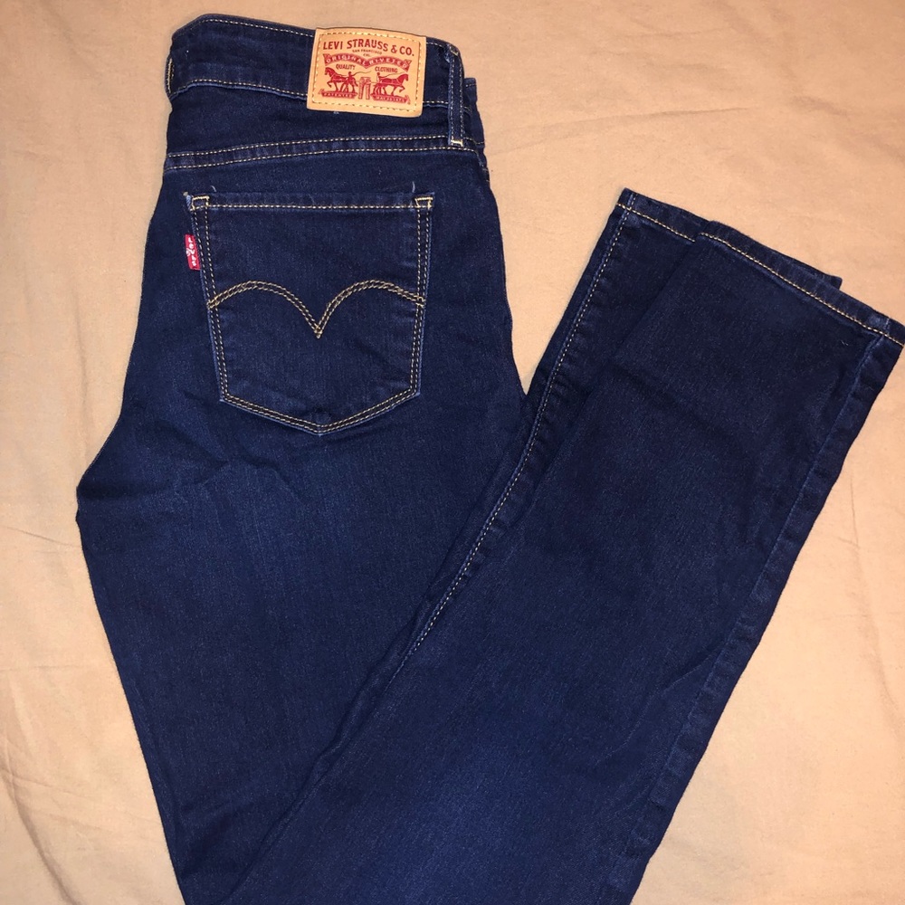 Levi 711 Skinny Jeans // Size 28